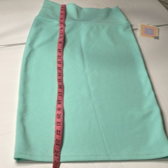 New Lularoe sea foam green Cassie skirt size Extra Small - Picture 2 of 4